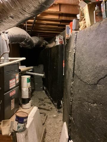 Exposed Reinforcing Steel in a Concrete Access Opening