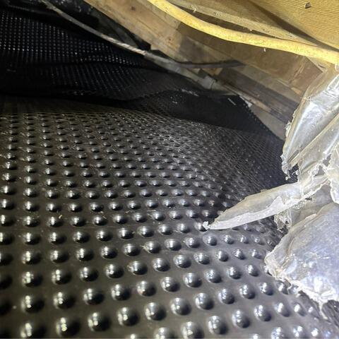 Installation de la membrane de drainage