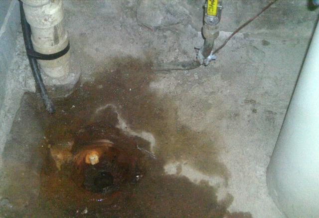 Rusted Drains wit Efflorescence