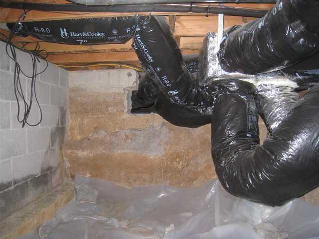 Dirty Crawl Space in Morris County