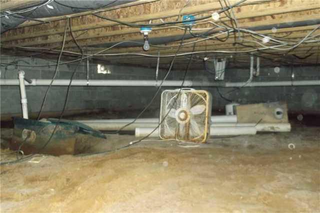 Wet Crawl Space in Rapid City, MI