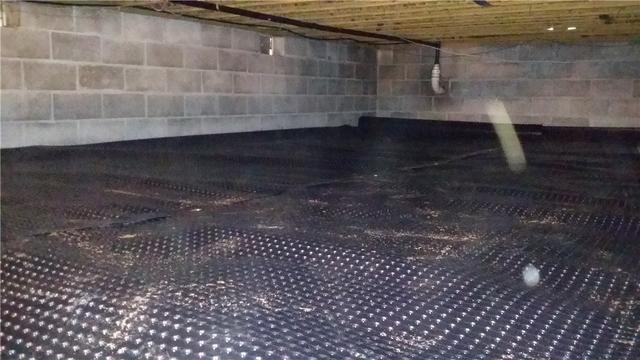 CleanSpace Drainage Matting Installed in Crawl Space