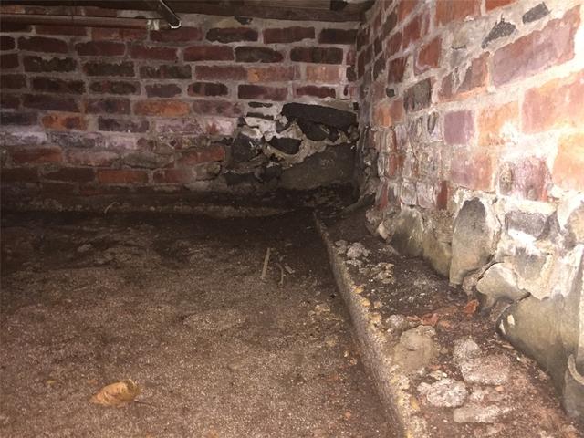 Damp Monmouth County Crawl Space