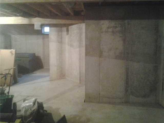 <p>These Ocean County basement walls were unfinished and very cold.</p>