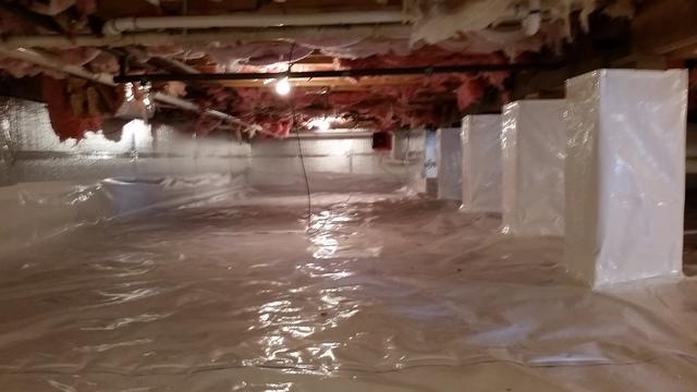 <p>Here, you can see the attention to detail we take while installing our systems. The work came out flawless, and this homeowner no longer has a damp crawl space.</p>