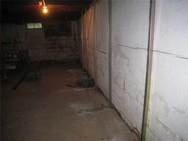 Foundation Wall Cracks in Pluckemin