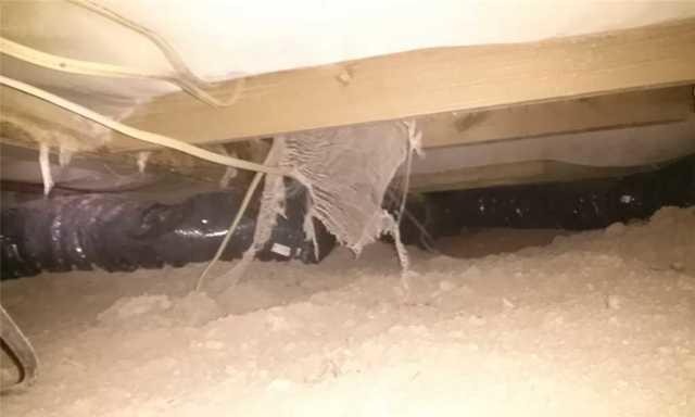 Sagging Duct Work and Debris in Crawl Space