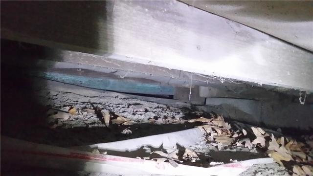 Low Ceiling and Debris Clog Crawl Space