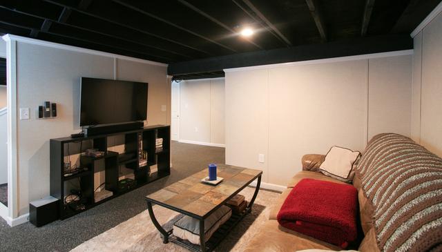 This little nook is perfect for watching movies, the big game, or just spending times with friends!