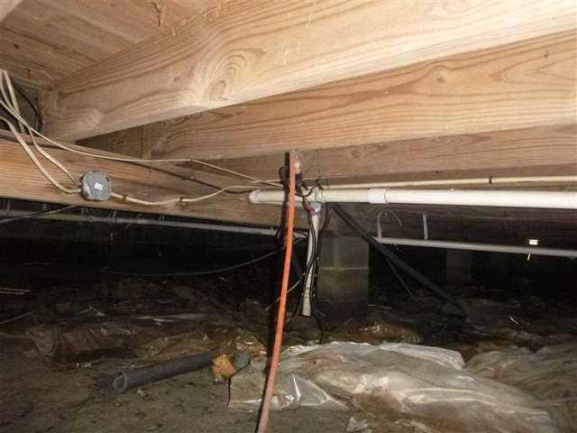 Crawl Space Before