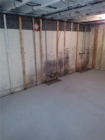 Water Damage on Lansing Basement Wall