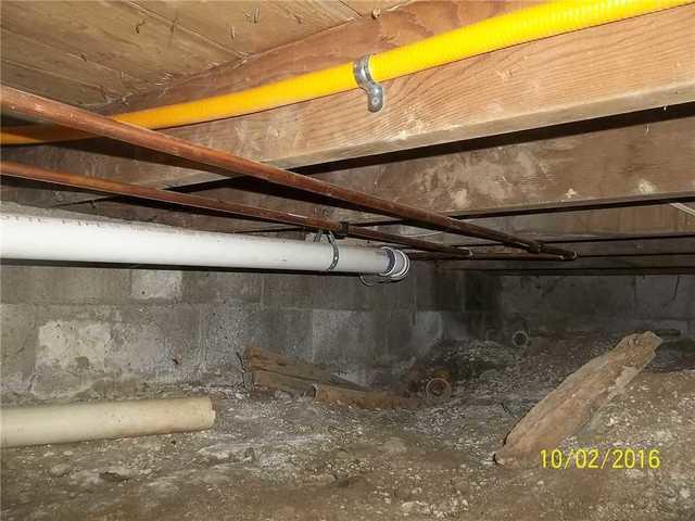 Moisture Problems in Crawl Space