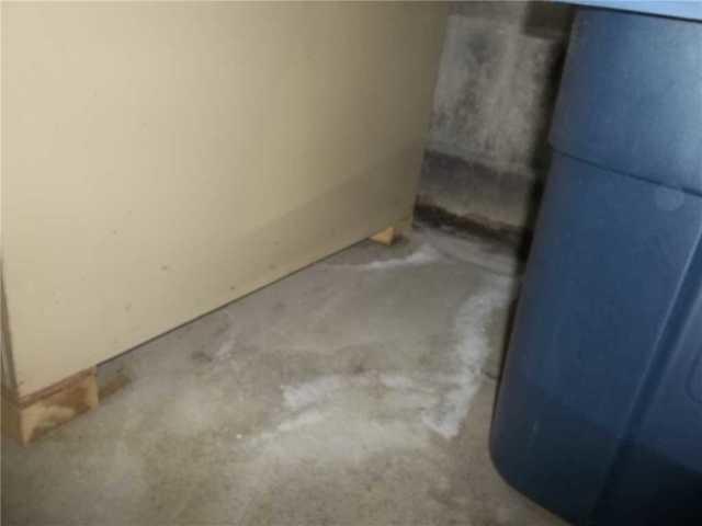 Signs of Leaks on Floor