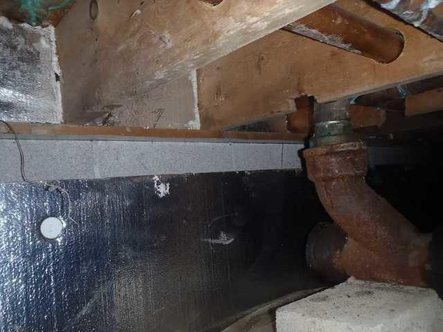 SilverGlo insulation can be easily installed around pipes