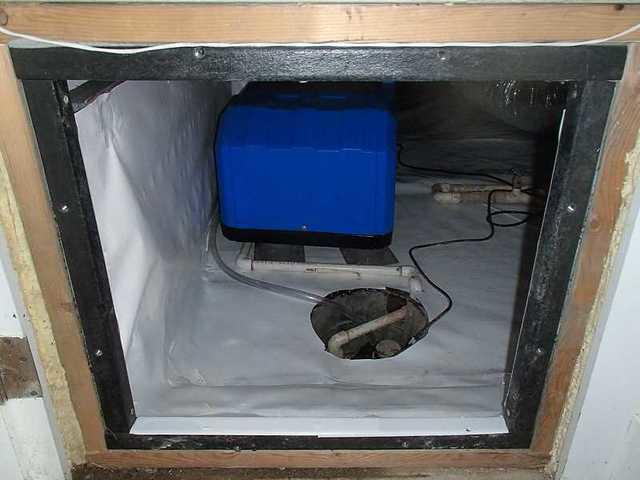 Dehumidifier in Crawl Space