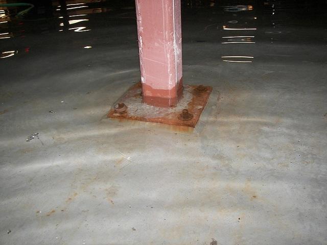 Rusted support column