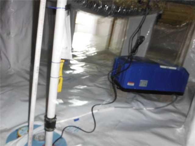 Dehumidifier Keeps Crawl Space Dry