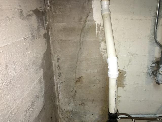 Wall Leakage in Owensboro, KY basement