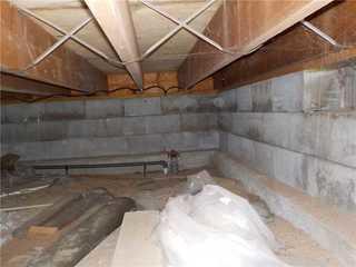 Note the staining on the blocks, indicative of minor but longstanding water problems.