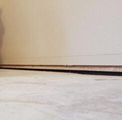 One of the most common signs of foundation issues is space gaps between the baseboard and the walls.