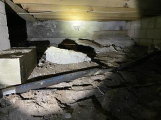 These homeowners were dealing with high levels of humidity inside their home, which originated from the crawlspace.