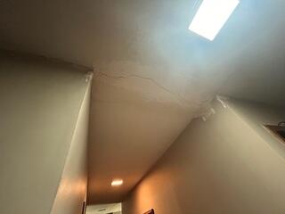 Interior Ceiling Cracks