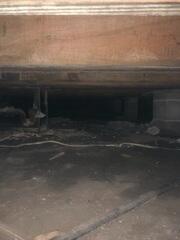 During the crawl space inspection, the LRE Design Specialist discovered elevated moisture levels, creating conditions conducive to mold growth and potential damage to the home's support structure.