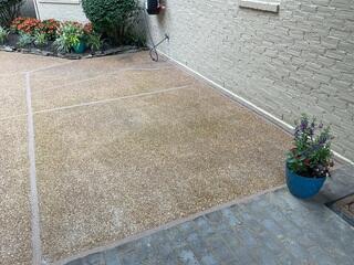 Joints and Cracks Sealed