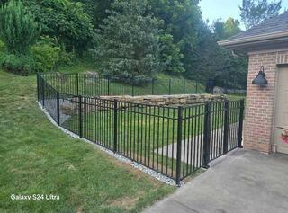 60" Chicago / 3 Rail Black Aluminum Fence.
