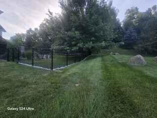 60" Chicago / 3 Rail Black Aluminum Fence.