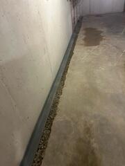 The pipes are laid within the floor and above the soil to prevent clogging.