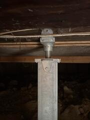 SmartJack Bracket Secured to Main Beam