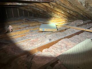 This attic was not working properly to protect the home from drafts.