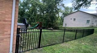 48" Classic / Commercial Grade / 3 Rail / Flush Bottom Black Aluminum Fence.