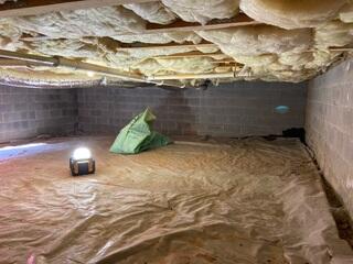 Crawl Space before repair