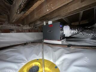 Crawl Space Encapsulation in Pensacola, FL
