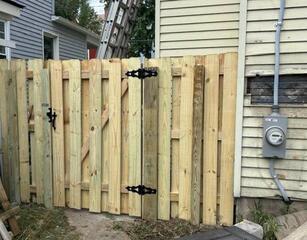 6' Shadowbox Natural Pressure Treated Wood Fence/ (1) 4' gate / (1) 5' gate