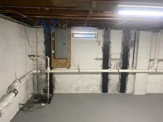 Wall Straps