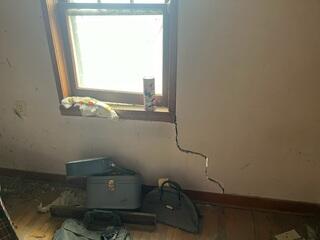 Staircase Cracks In The Wall