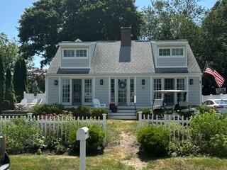 Once upon a time, David and Susan had a worn-out roof, until Brown Roofing came along. Swipe to see the fantastic story.