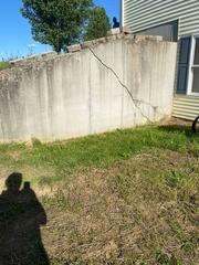 Cracked Retaining Wall in Felicity, OH