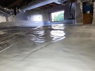 Fully Encapsulated Crawl Space