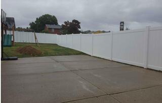 6' Acadia Privacy White Vinyl Fence/ 10' Wide Double Gate