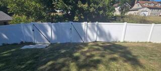 6' Acadia Privacy White Vinyl Fence.