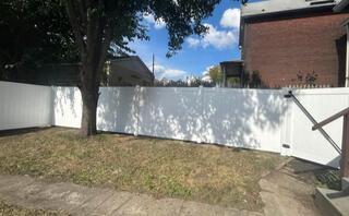 6' Acadia Privacy White Vinyl Fence /(1) 4' gate / (1) 3' gate