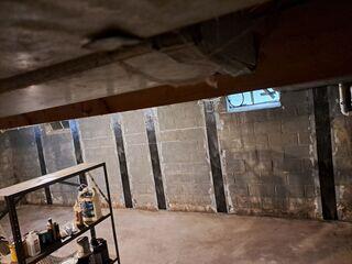 Wall Straps