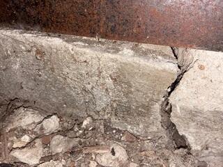 Foundation Crack at Base of Stem Wall Prior to Seismic Repair