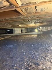 An inspection by the LRE Design Specialist revealed elevated humidity and moisture levels in the home's crawl space, creating an environment prone to damage and mold growth.