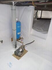 Completely sealed crawlspace