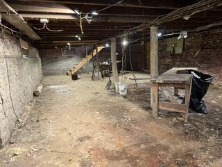 Cracking & Bowing Foundation Walls